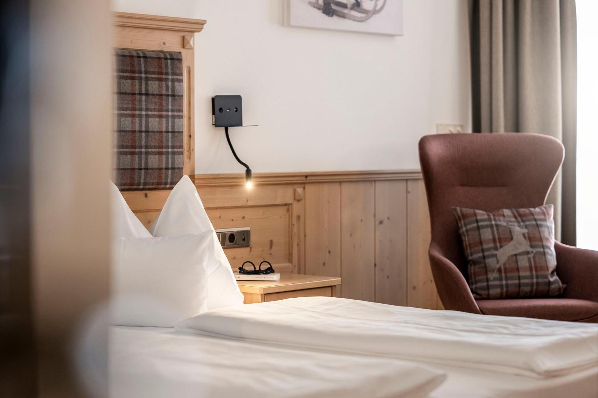 Boutique Hotel Eggele San Candido Esterno foto