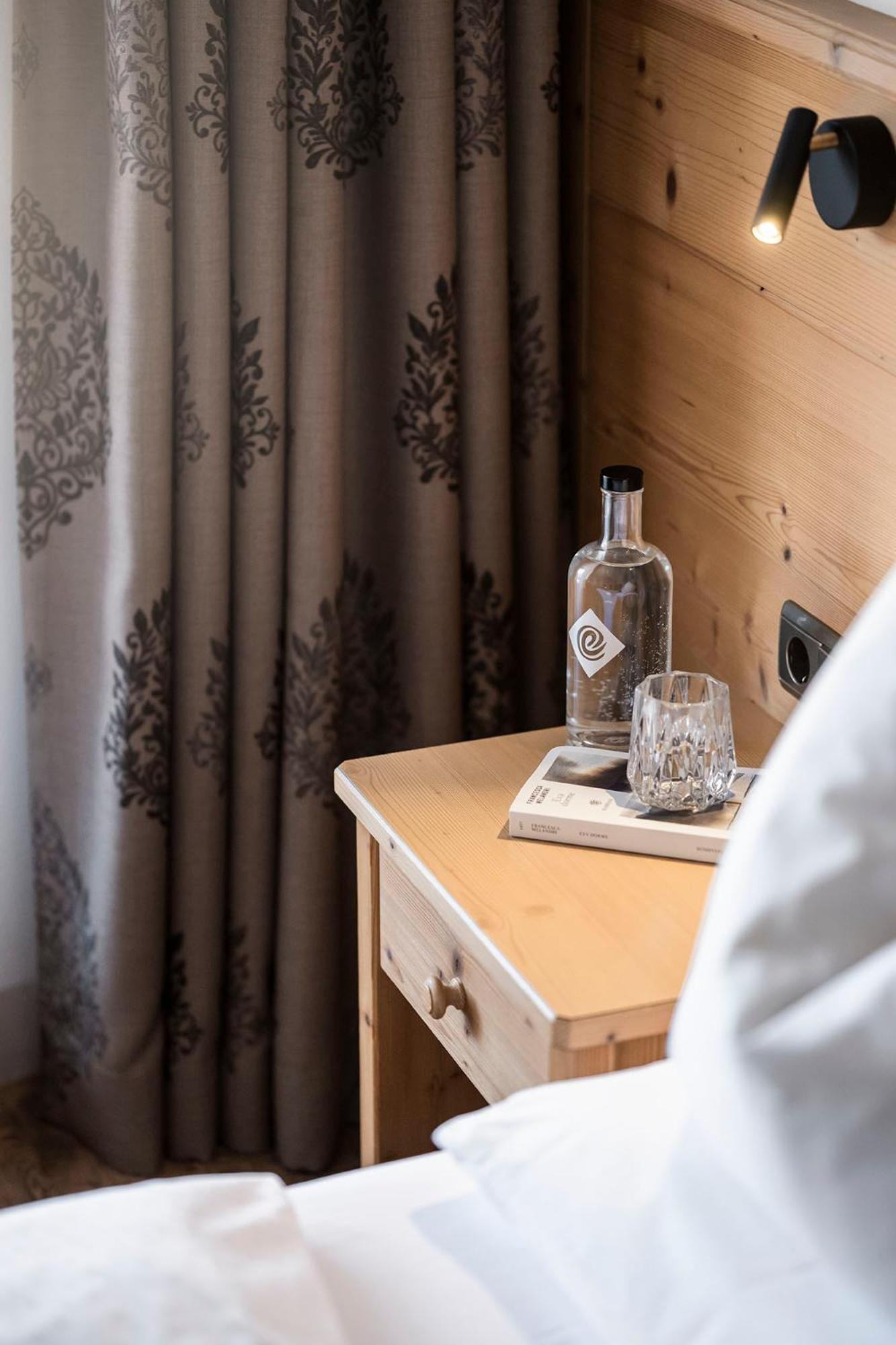 Boutique Hotel Eggele San Candido Esterno foto