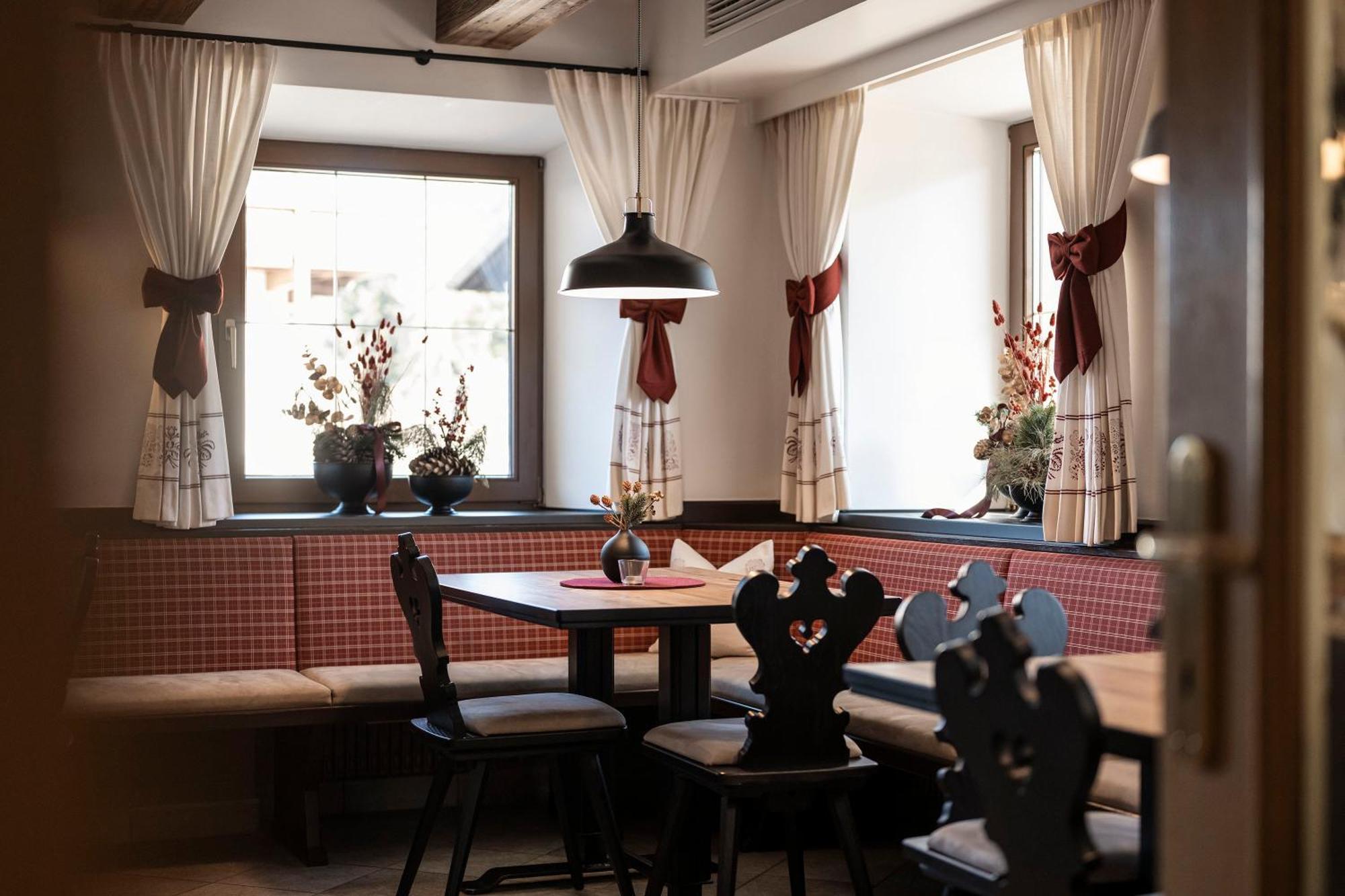 Boutique Hotel Eggele San Candido Esterno foto