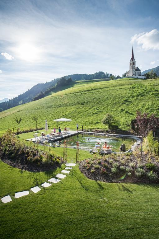 Boutique Hotel Eggele San Candido Esterno foto