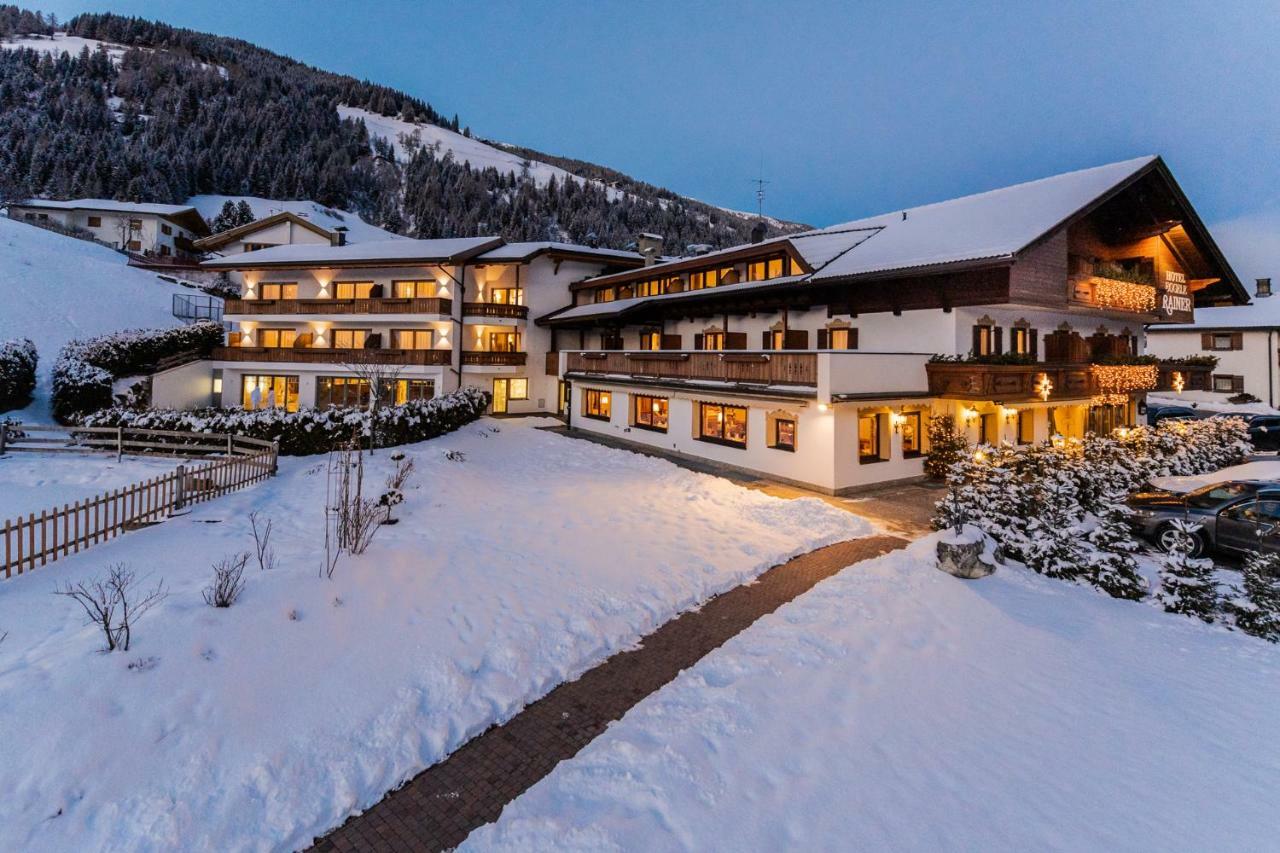 Boutique Hotel Eggele San Candido Esterno foto