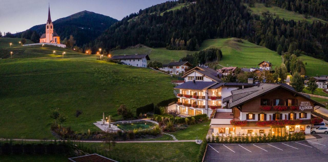 Boutique Hotel Eggele San Candido Esterno foto